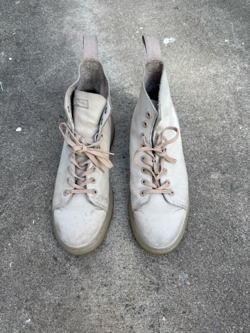 Dr. Martens TALIB Leather Boots Cream Beige Size 9 Men’s